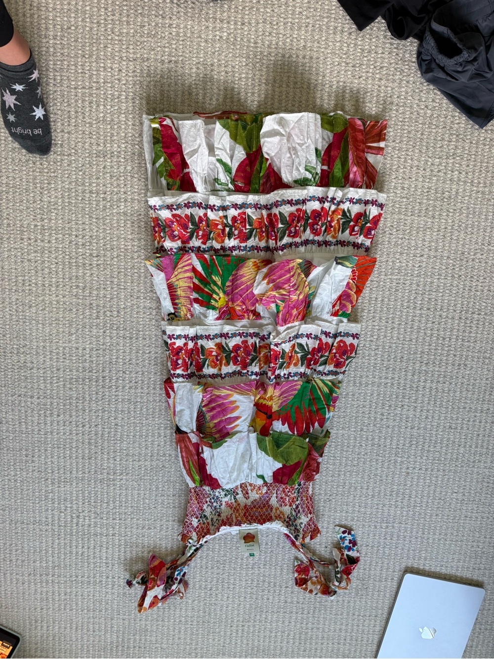 FARM Rio White Maxi Dress with Bright Floral & Tropical Print - Picture 3 of 3